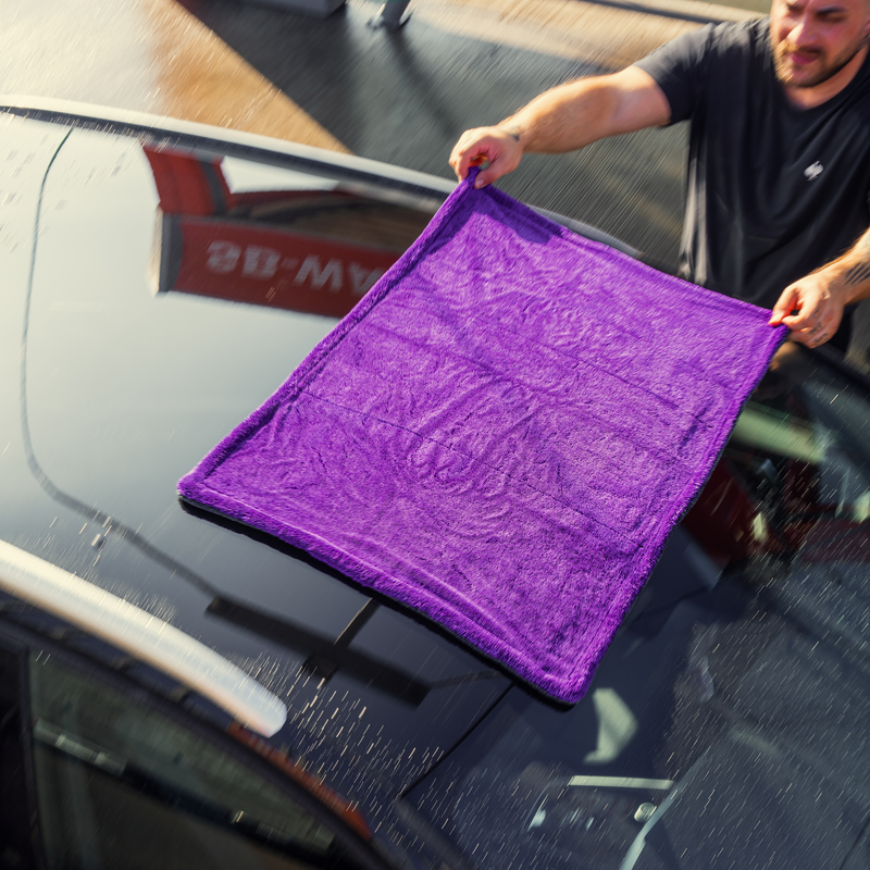 1. Auf das Auto werfen